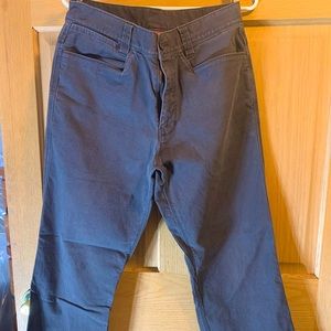 Men’s navy North Face khaki pants